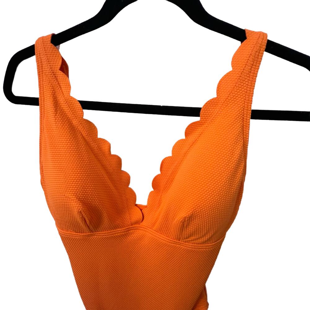 NEW NWT Kate Spade Orange Women’s One Piece Scalloped Swimsuit Size M